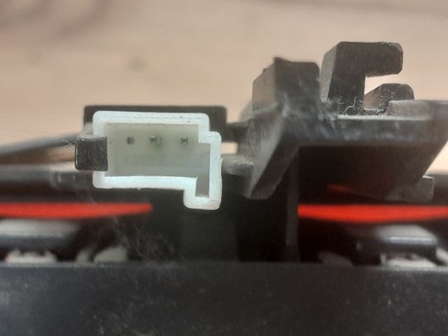 bontott BMW 3 E46 Pótféklámpa