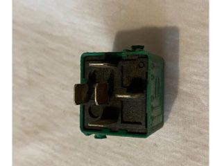 bontott BMW 3 E46 Relé