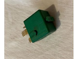 bontott BMW 3 E46 Relé