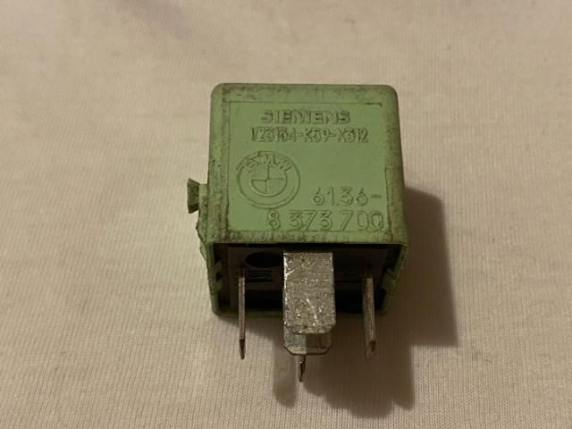 bontott BMW 3 E46 Relé