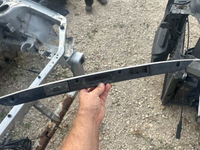 bontott BMW 3 E46 Rendszámtábla Világítás Keret