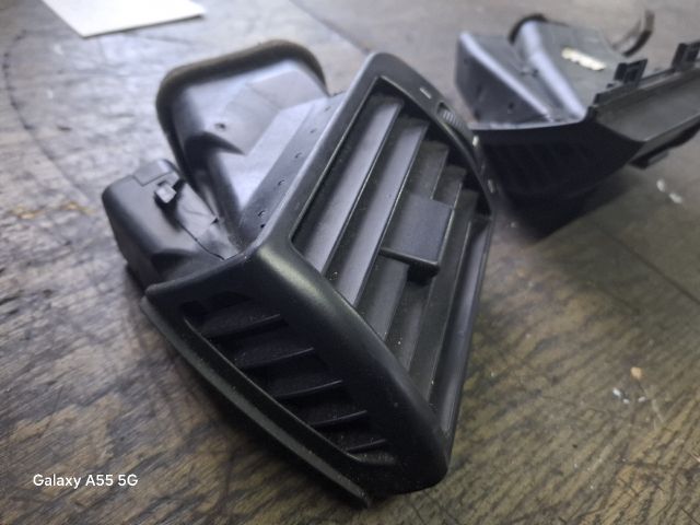 bontott BMW 3 E46 Szellőző Szett