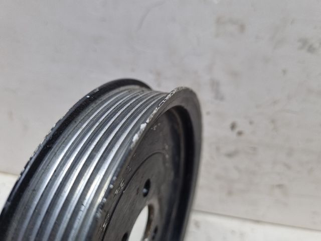 bontott BMW 3 E46 Szervó Szivattyú Szíjtárcsa