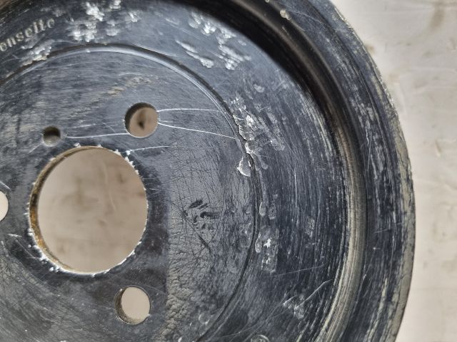 bontott BMW 3 E46 Szervó Szivattyú Szíjtárcsa