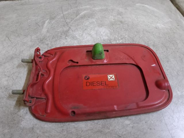 bontott BMW 3 E46 Tankajtó