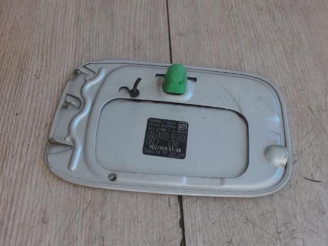 bontott BMW 3 E46 Tankajtó