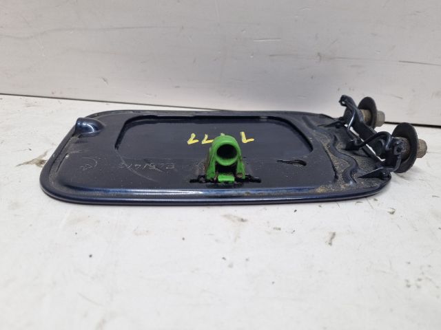 bontott BMW 3 E46 Tankajtó