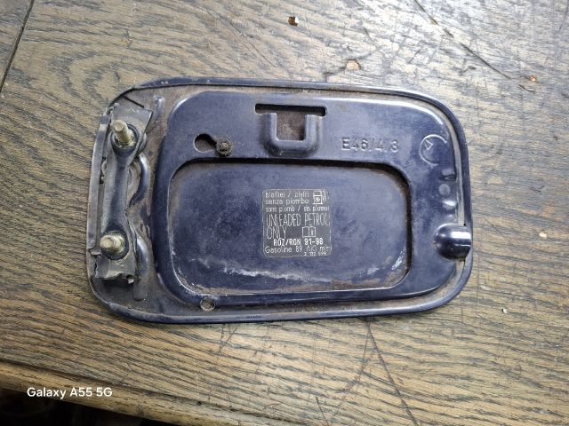 bontott BMW 3 E46 Tankajtó