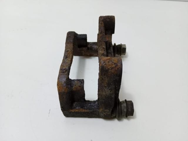 bontott BMW 3 E46 Tartó Bak