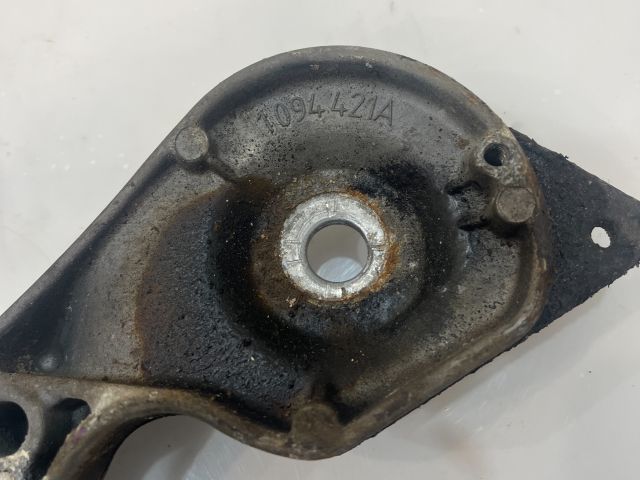 bontott BMW 3 E46 Tartó Bak