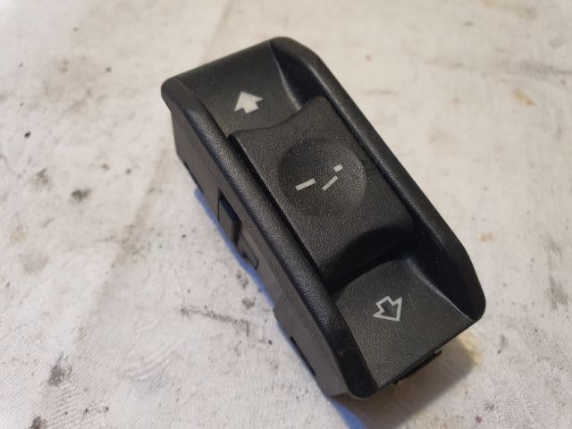 bontott BMW 3 E46 Tetőablak Kapcsoló