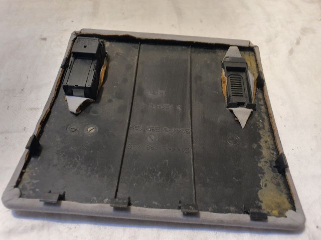 bontott BMW 3 E46 Tetőablak Kapcsoló