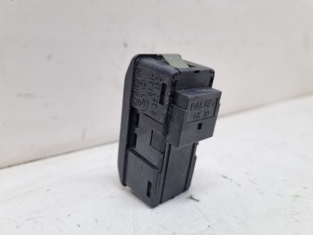 bontott BMW 3 E46 Tetőablak Kapcsoló