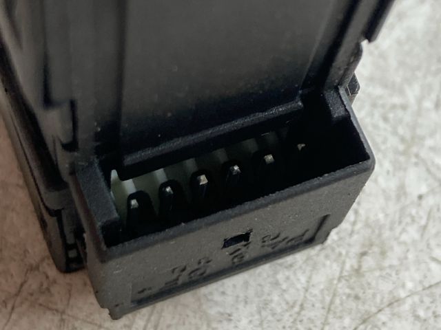 bontott BMW 3 E46 Tetőablak Kapcsoló