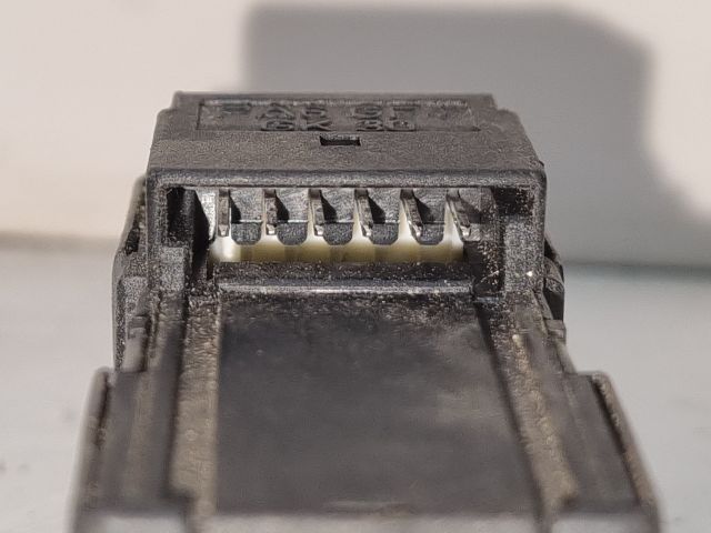 bontott BMW 3 E46 Tetőablak Kapcsoló