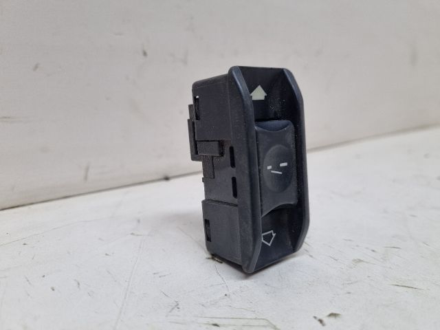 bontott BMW 3 E46 Tetőablak Kapcsoló