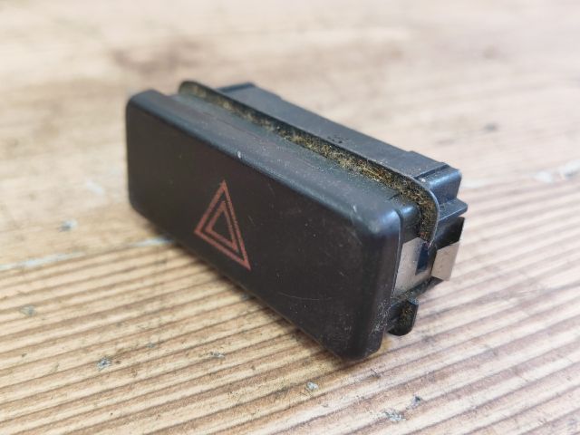 bontott BMW 3 E46 Vészvillogó Kapcsoló