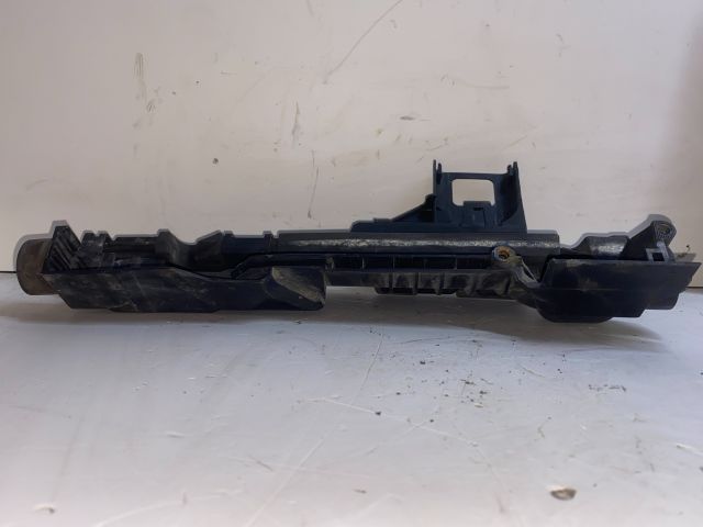 bontott BMW 3 E46 Vízhűtő Radiátor Tartó