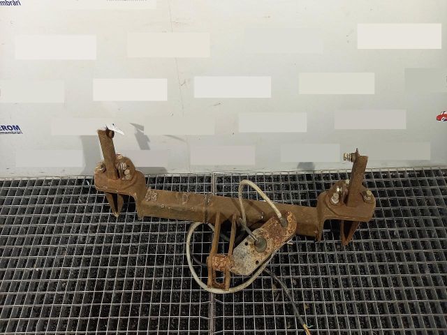 bontott BMW 3 E46 Vonóhorog