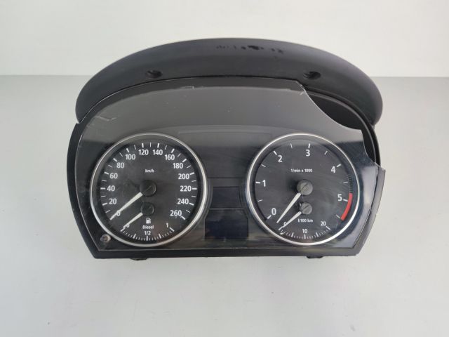 bontott BMW 3 E90 Kilométeróra