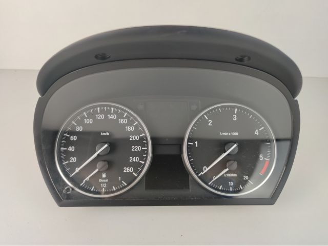 bontott BMW 3 E90 Kilométeróra