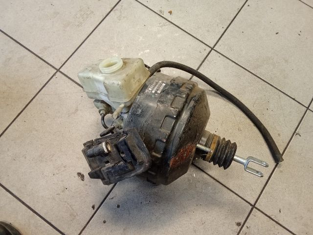 bontott BMW 3 E90 Fékrásegítő