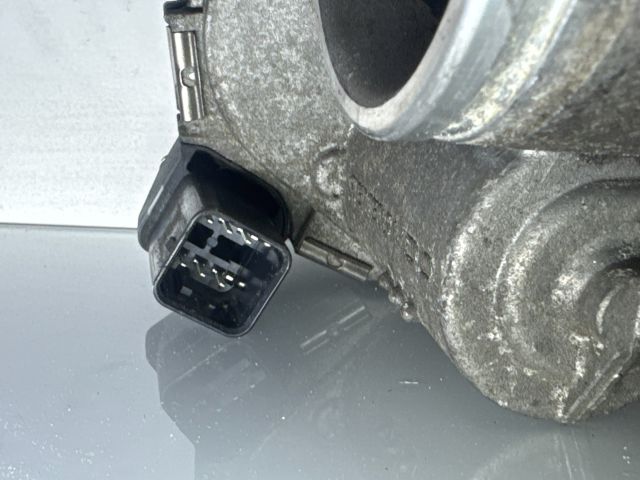 bontott BMW 3 E90 Fojtószelep (Elektromos)