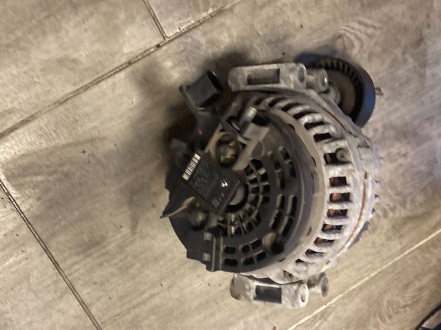 bontott BMW 3 E90 Generátor