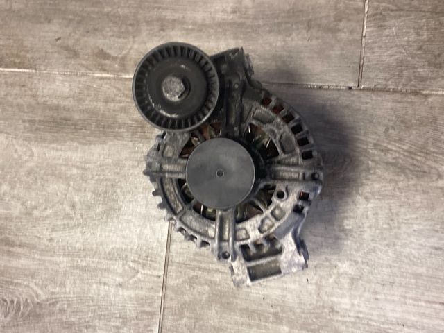 bontott BMW 3 E90 Generátor