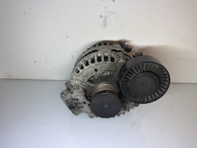 bontott BMW 3 E90 Generátor