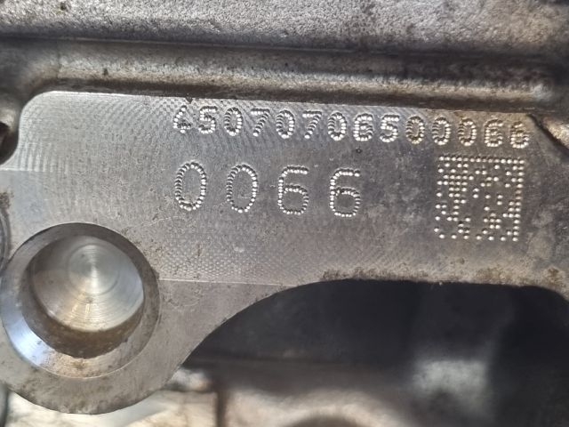 bontott BMW 3 E90 Hengerfej