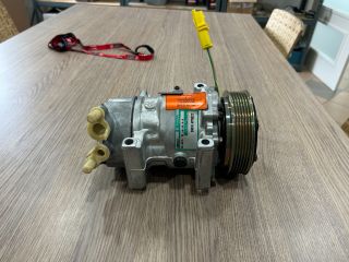 bontott BMW 3 E90 Klímakompresszor