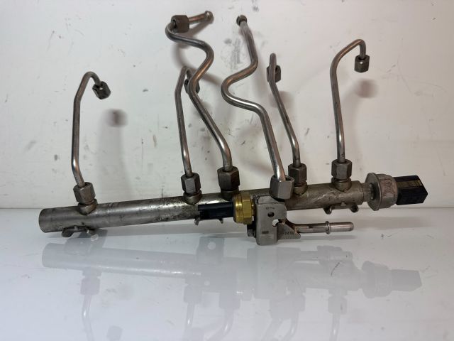 bontott BMW 3 E90 Közösnyomócső