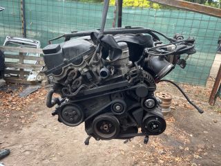 bontott BMW 3 E90 Motor (Fűzött blokk hengerfejjel)