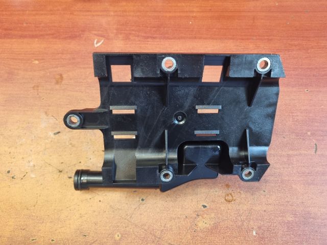 bontott BMW 3 E90 Olaj Szivattyú Cső