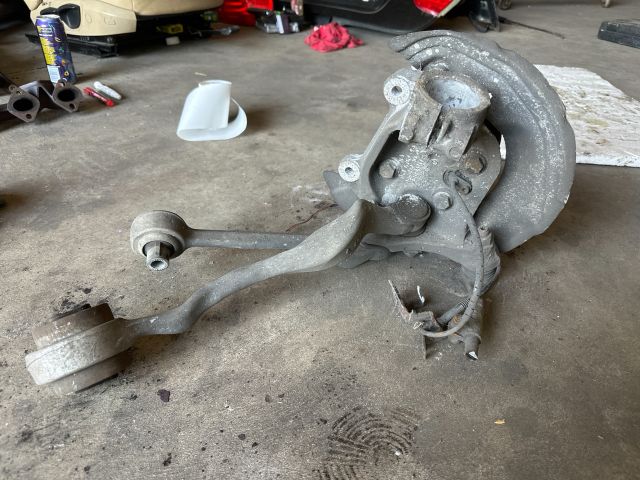 bontott BMW 3 E90 Bal első Csonkállvány Kerékaggyal