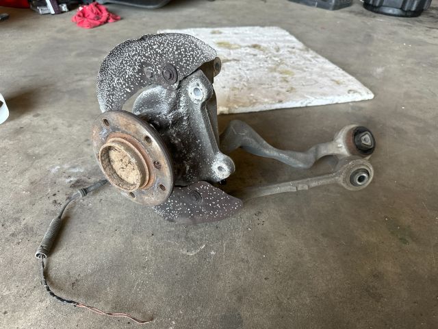 bontott BMW 3 E90 Bal első Csonkállvány Kerékaggyal