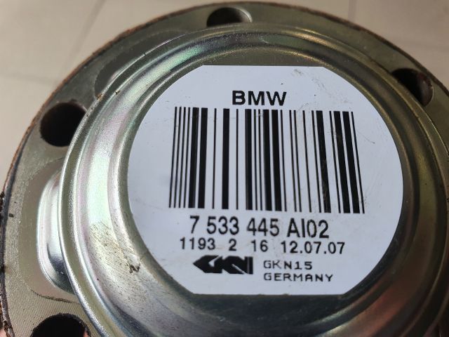 bontott BMW 3 E90 Bal hátsó Féltengely