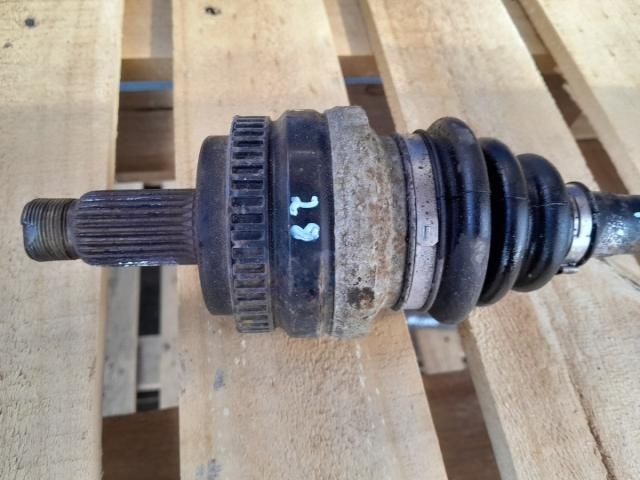 bontott BMW 3 E90 Bal hátsó Féltengely