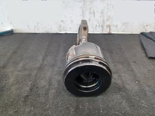 bontott BMW 3 E90 Dugattyú