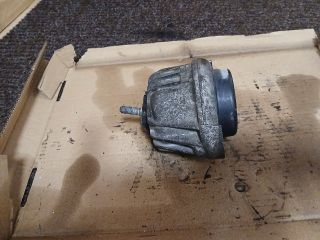 bontott BMW 3 E90 Első Motorfelfüggesztés