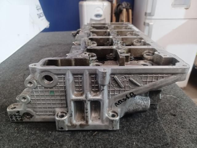 bontott BMW 3 E90 Hengerfej