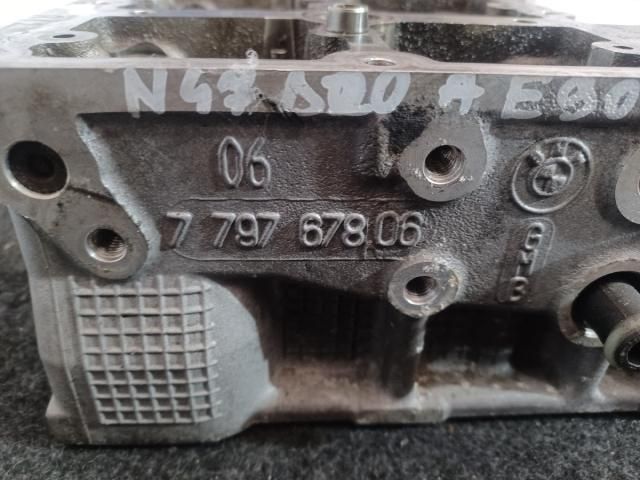 bontott BMW 3 E90 Hengerfej