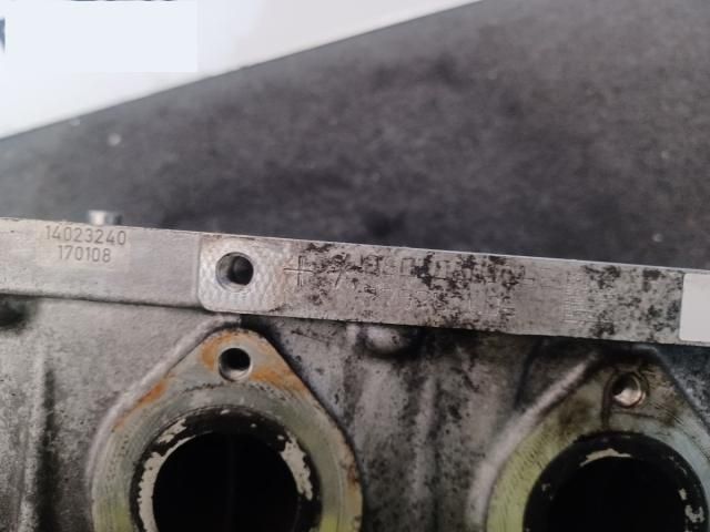 bontott BMW 3 E90 Hengerfej