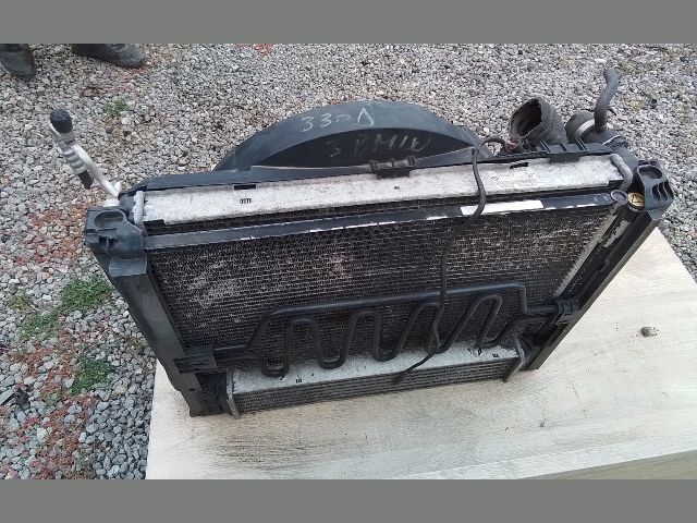 bontott BMW 3 E90 Hűtő Ventilátor(ok), Radiátor(ok) Szett