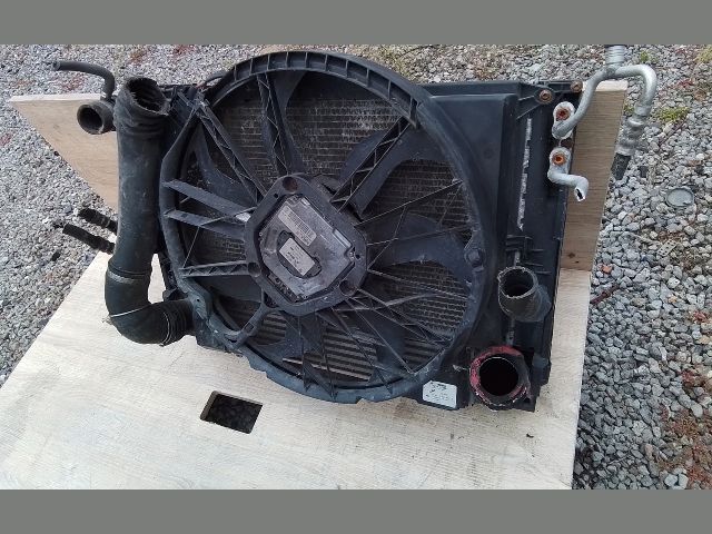 bontott BMW 3 E90 Hűtő Ventilátor(ok), Radiátor(ok) Szett