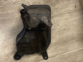 bontott BMW 3 E90 Kiegyenlítő Tartály