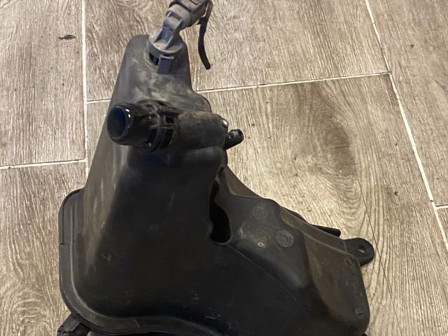 bontott BMW 3 E90 Kiegyenlítő Tartály