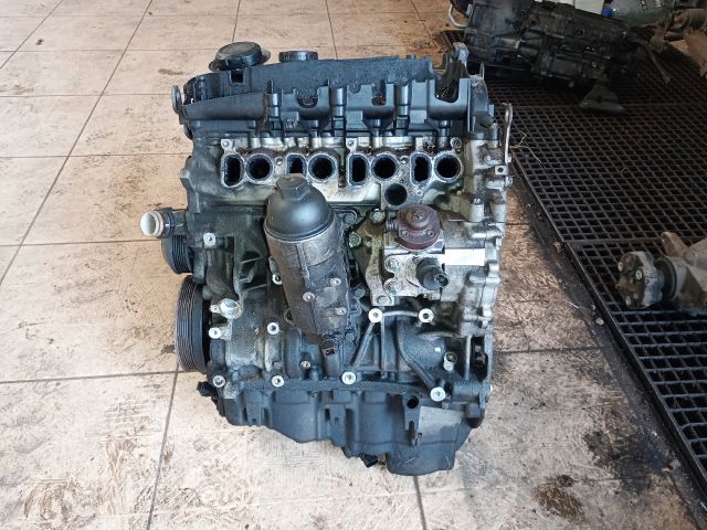 bontott BMW 3 E90 Motor (Fűzött blokk hengerfejjel)