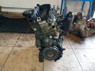 bontott BMW 3 E90 Motor (Fűzött blokk hengerfejjel)